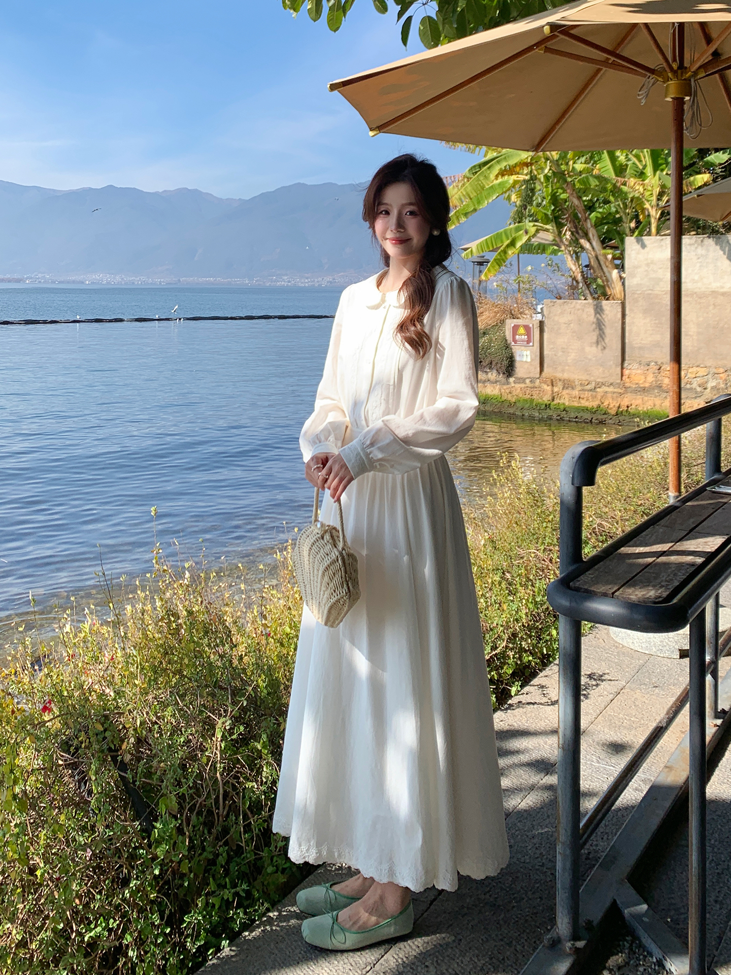 Korean Lifestyle & Kids Boutique - Elegant Korean Style Sweet Feeling Embroidered